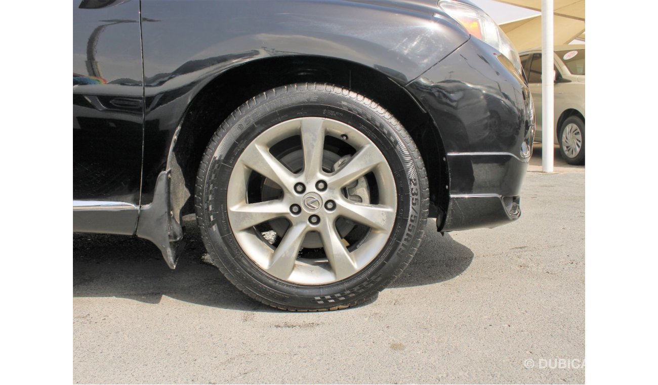 Lexus RX350 ACCIDENTS FREE - GCC - CAR IS IN PERFECT CONDITION INSIDE OUT