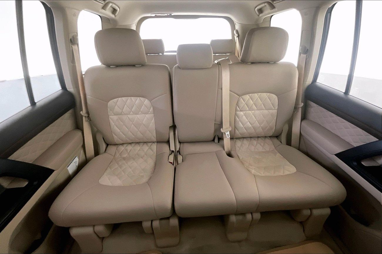 تويوتا لاند كروزر GXR | شامل الضمان | 0 ﺪﻔﻋﺓ ﺃﻮﻟﻯ