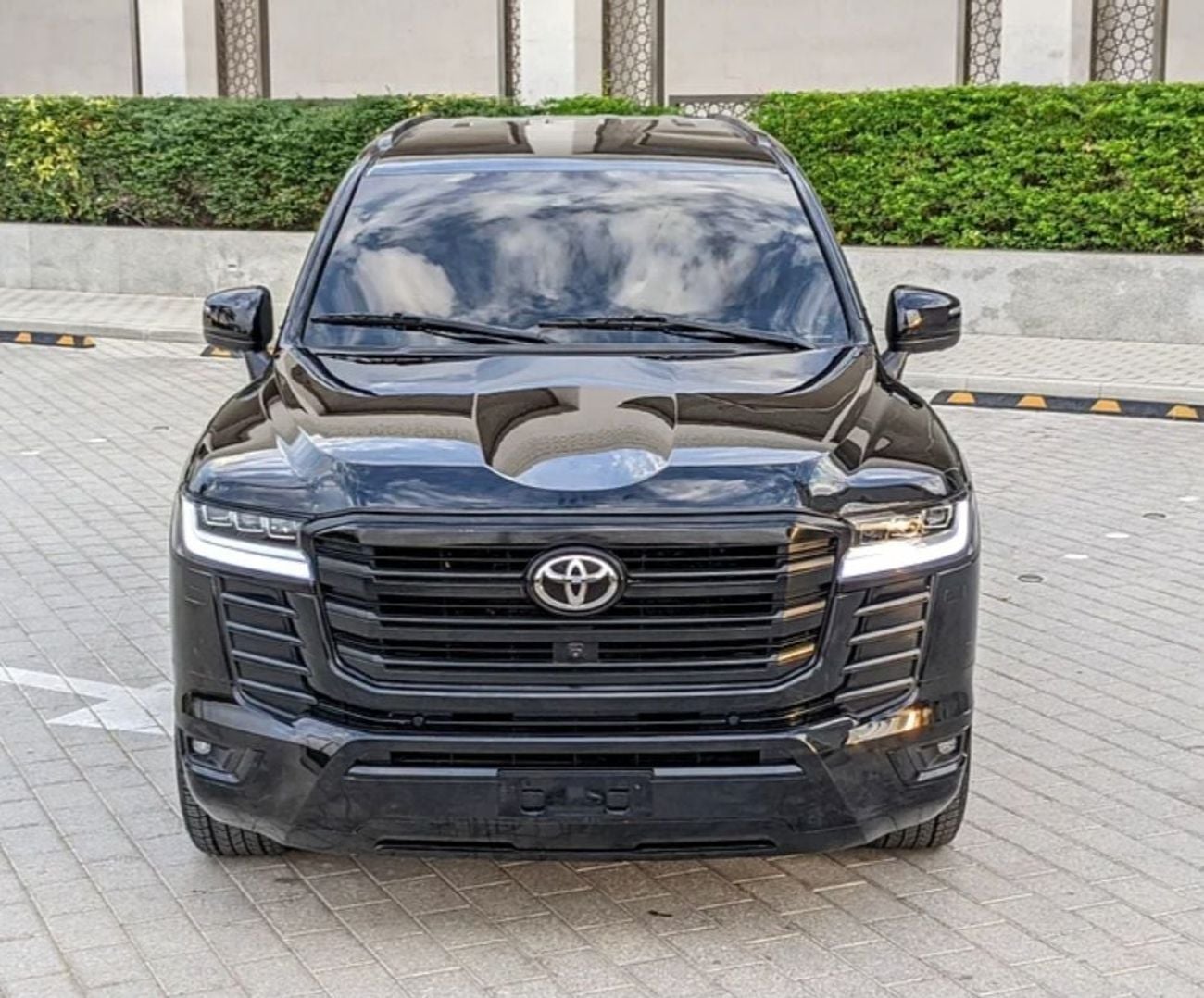 Toyota Land Cruiser GXR Toyota landcruise 2009 Model Facelifted 2025 GXR 4.0L V6 petrol Engine Colour Black push start Trans
