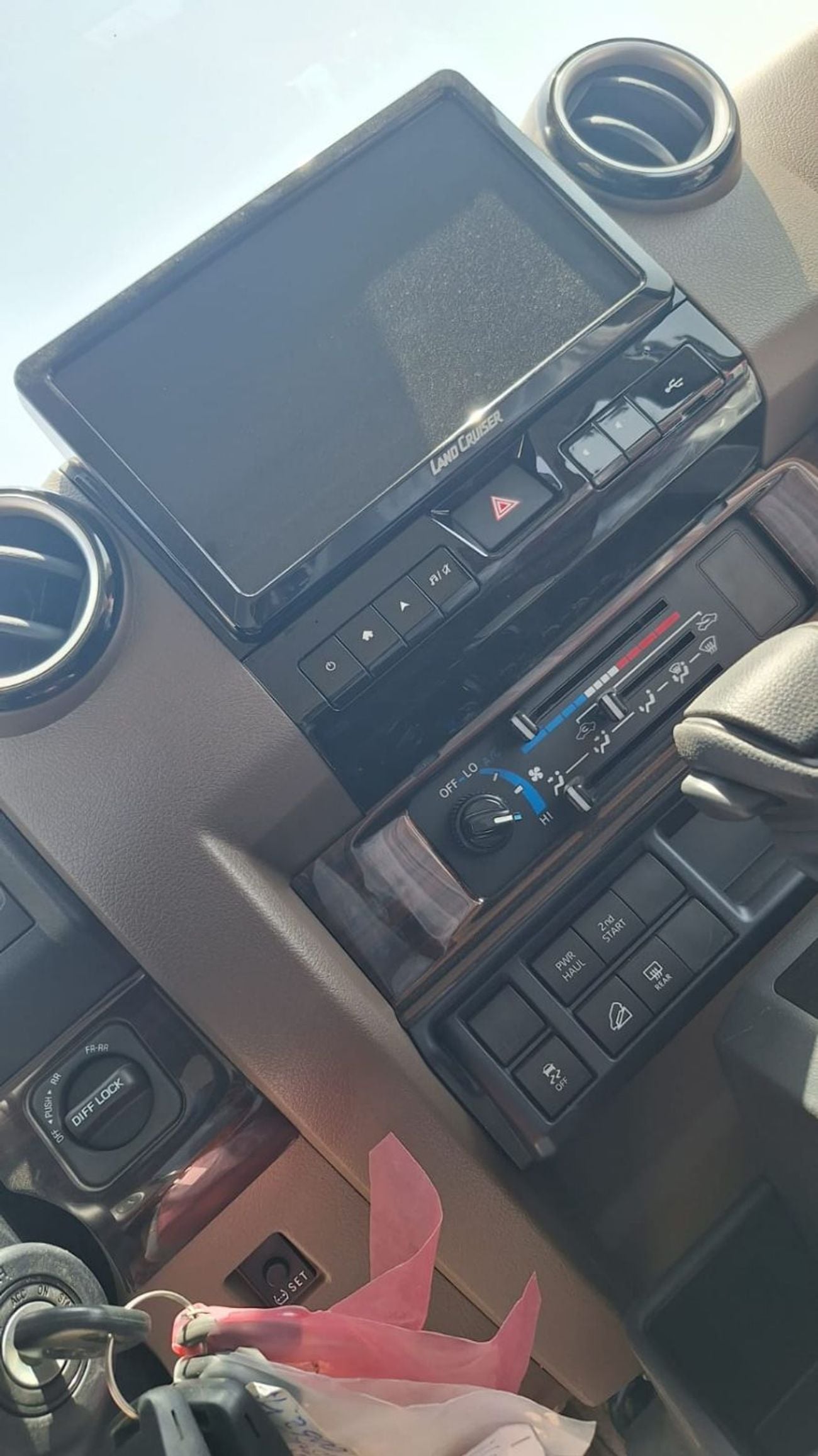 Toyota Land Cruiser 70 LC76 LX