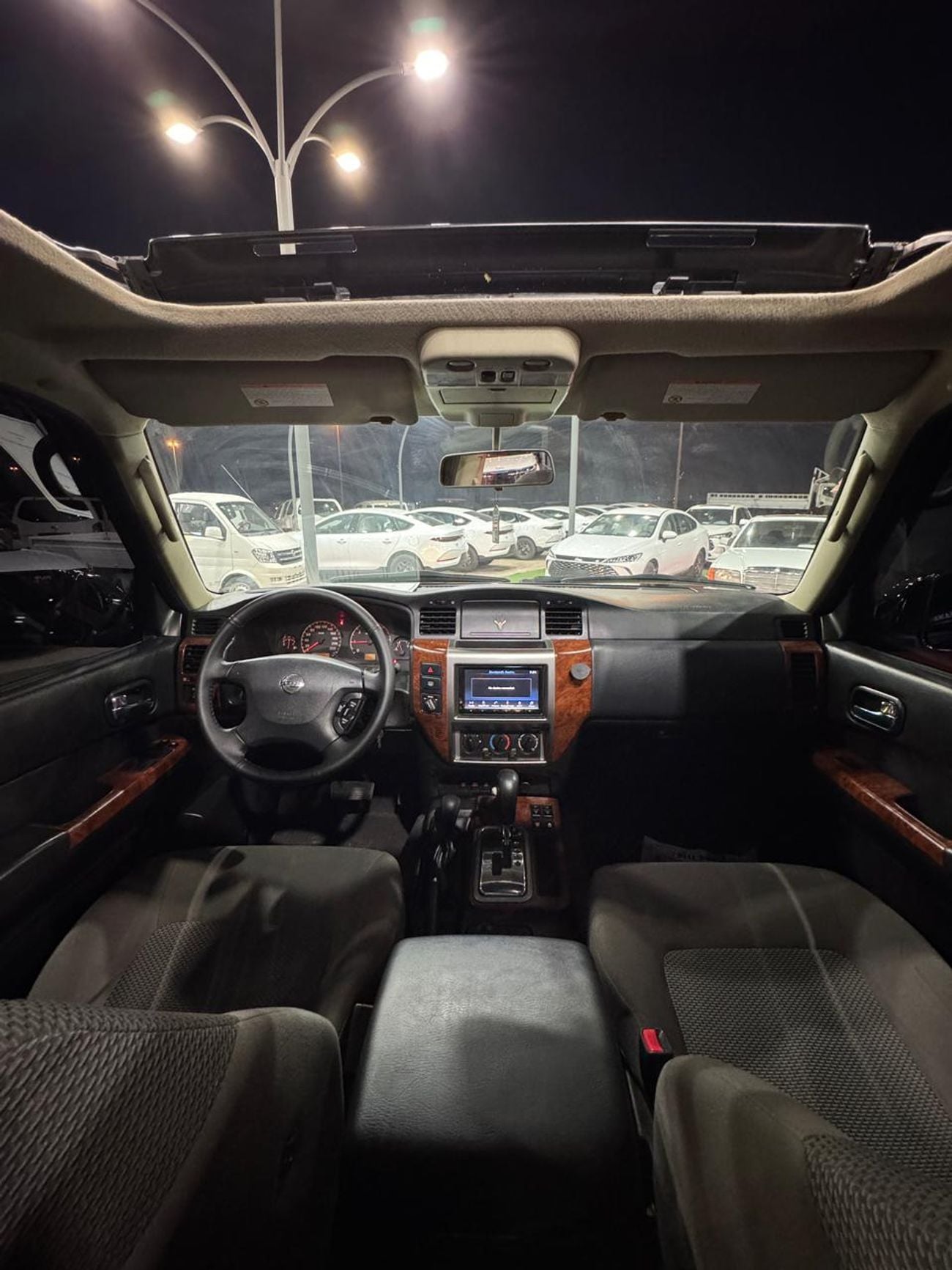 Nissan Patrol Safari 4.8L A/T
