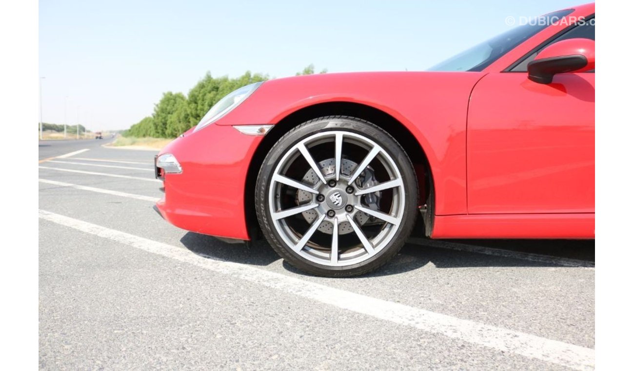 Porsche 911 CARRERA WITH FULL SERVICE HISTORY GCC SPECS