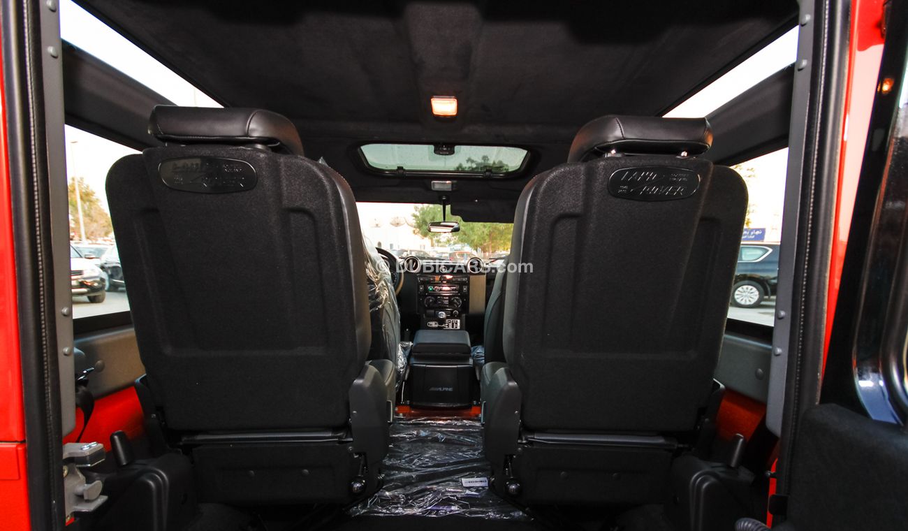 Land Rover Defender Adventure Edition