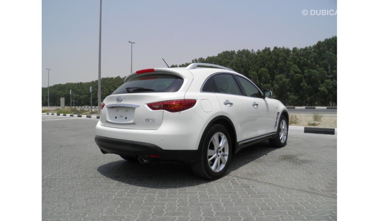 Infiniti FX35 2012