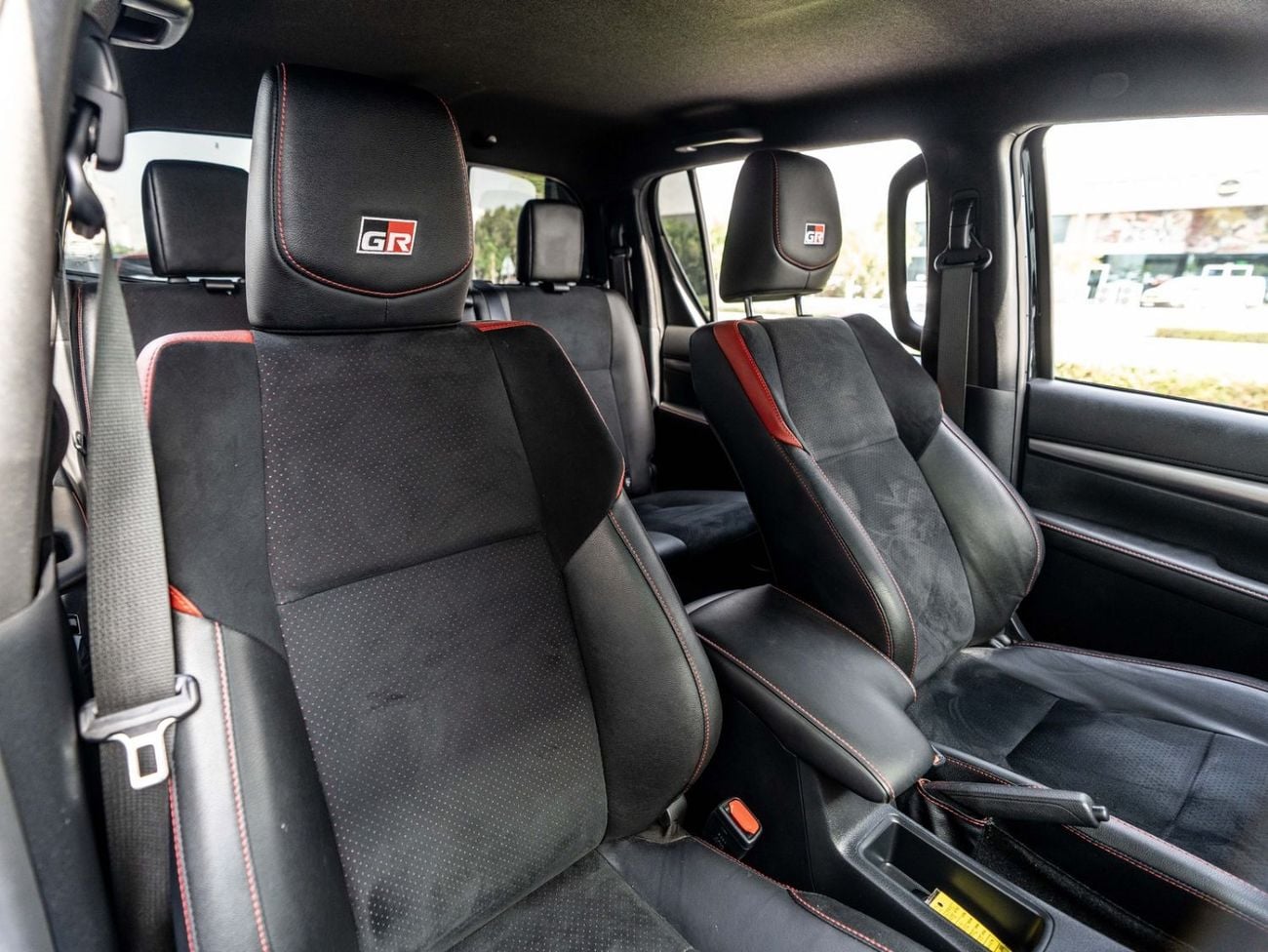 Toyota Hilux GR SPORT