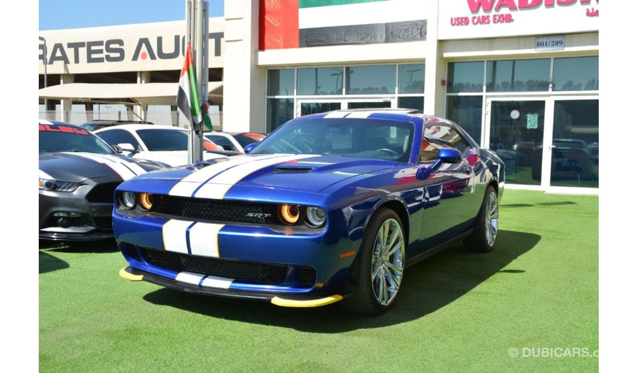 Dodge Challenger Dodge Challenger SXT V6 2018/Sunroof/ Leather Seats/Customized 22inch Rims/Very Good Condition