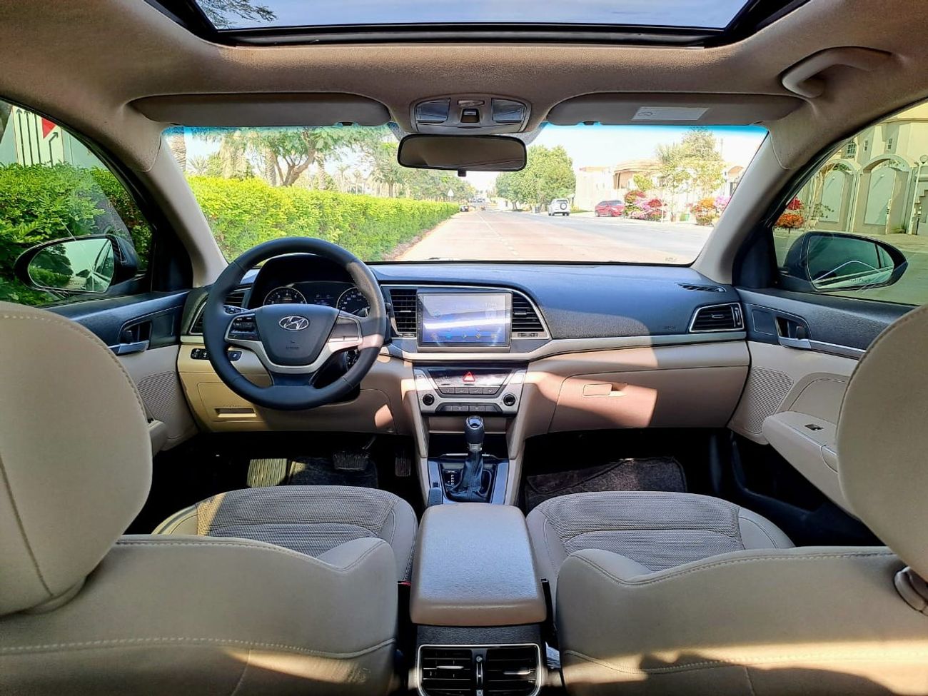 هيونداي إلانترا GL High 2.0L 2017 2.0L FULL OPTION (470/-MONTHLY)