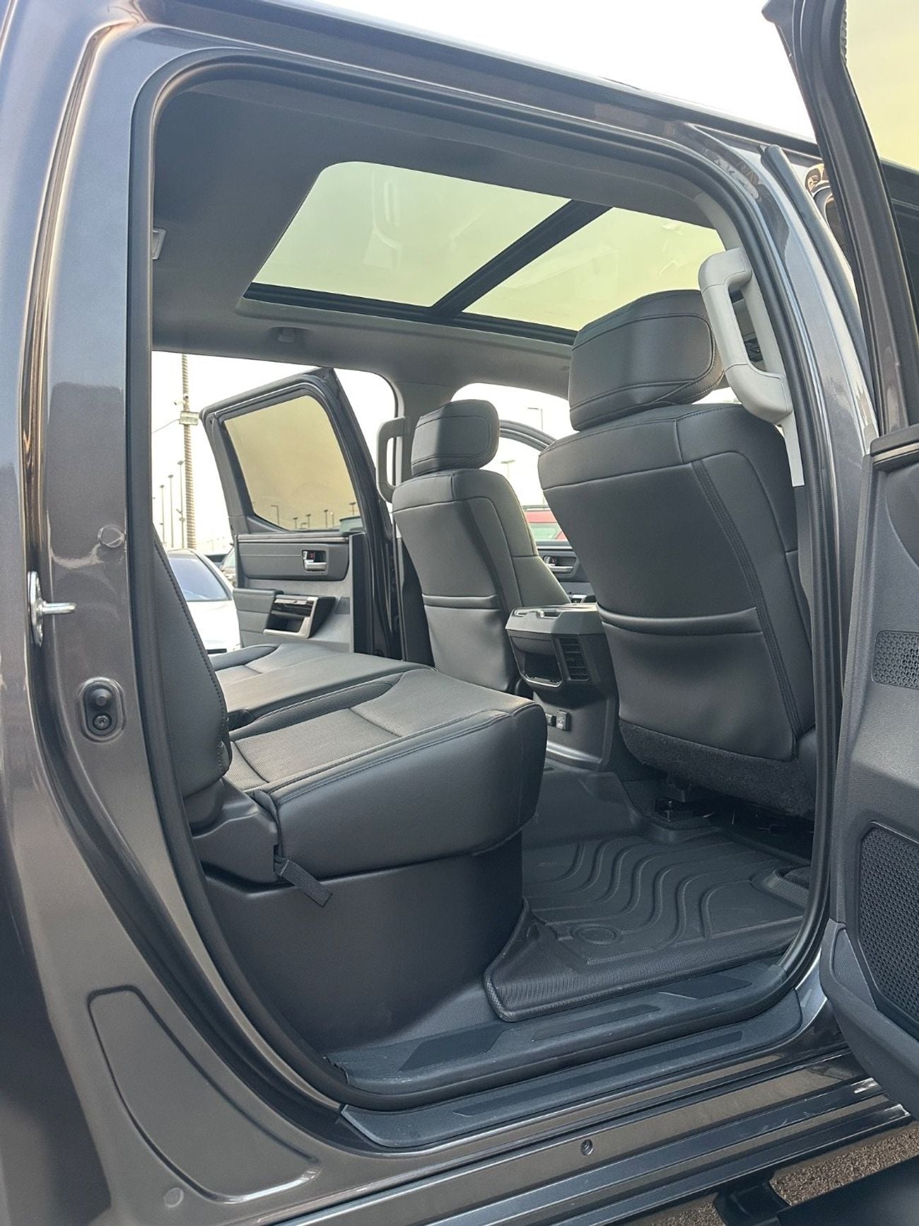 Toyota Tundra SR (NON GCC)