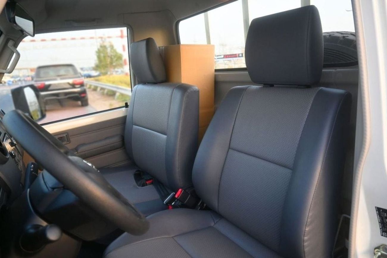 تويوتا لاند كروزر بيك آب Toyota Land Cruiser Pick Up 2024Toyota LC 79 Single Cabin Pick Up 4.2L Diesel, Manual, White