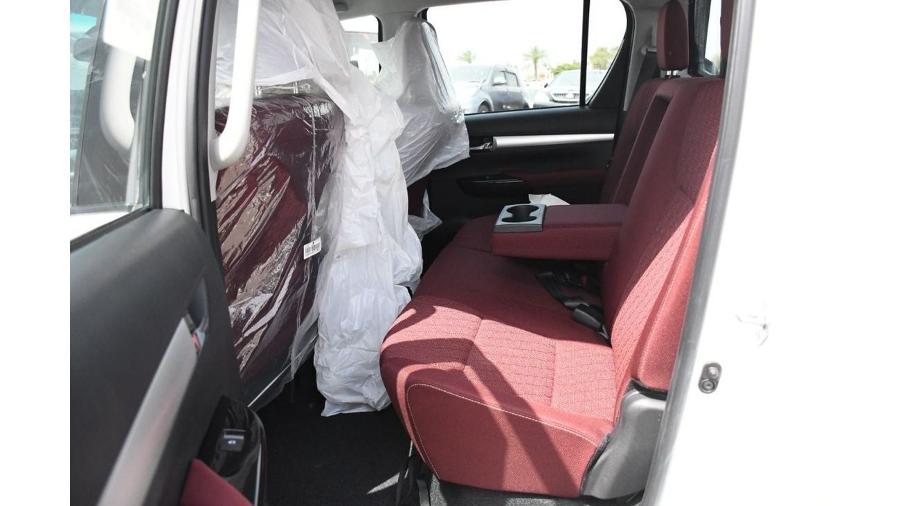 Toyota Hilux S GLX 2022 Toyota Hilux 2.7L AT 4WD (Saudi spec) Full option