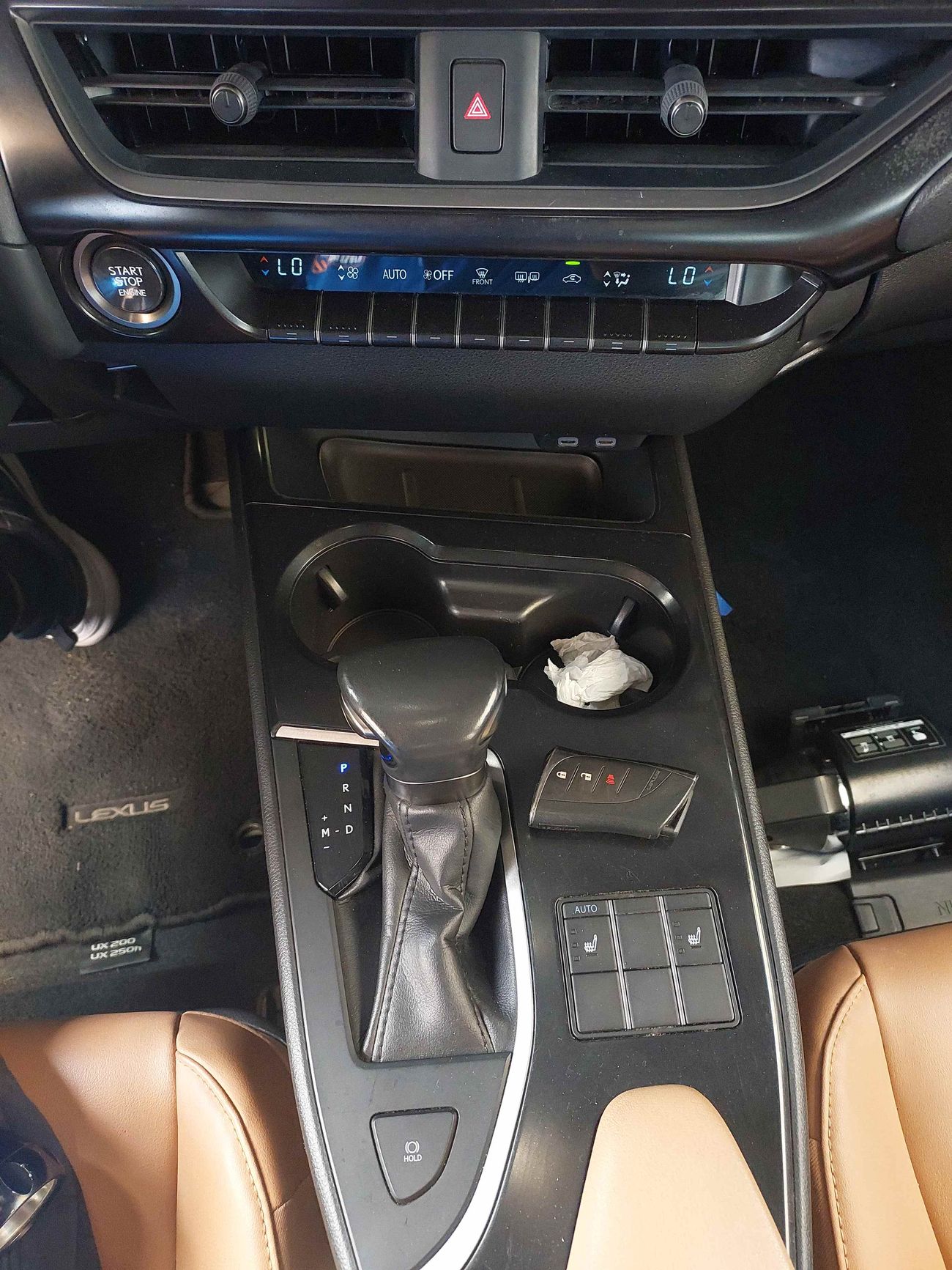 لكزس UX 200 PREMIER 2 | بدون دفعة مقدمة | اختبار القيادة في المنزل