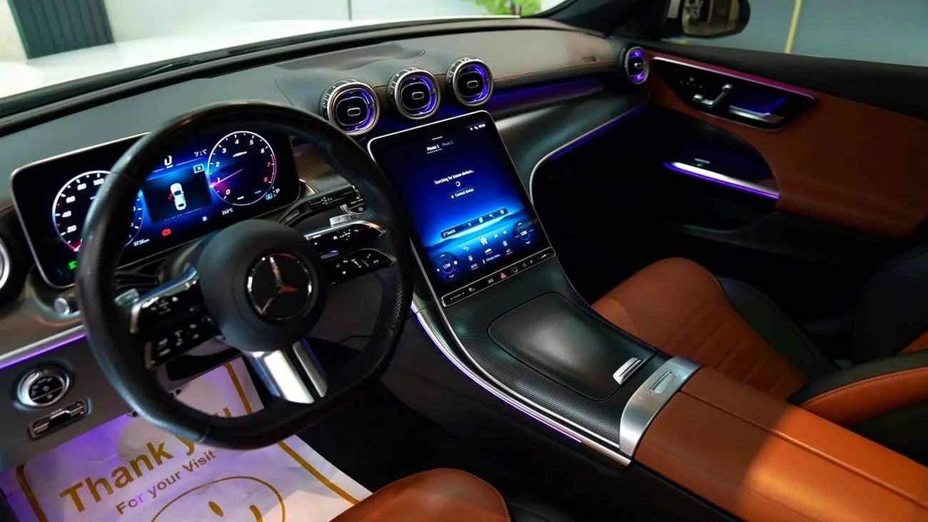 مرسيدس بنز C 200 AMG ELITE MERCEDES C200 || SERVICE CONTRACT || TOP RANGE || GCC || LUXURY || ACCIDENTS FREE || F.S.H