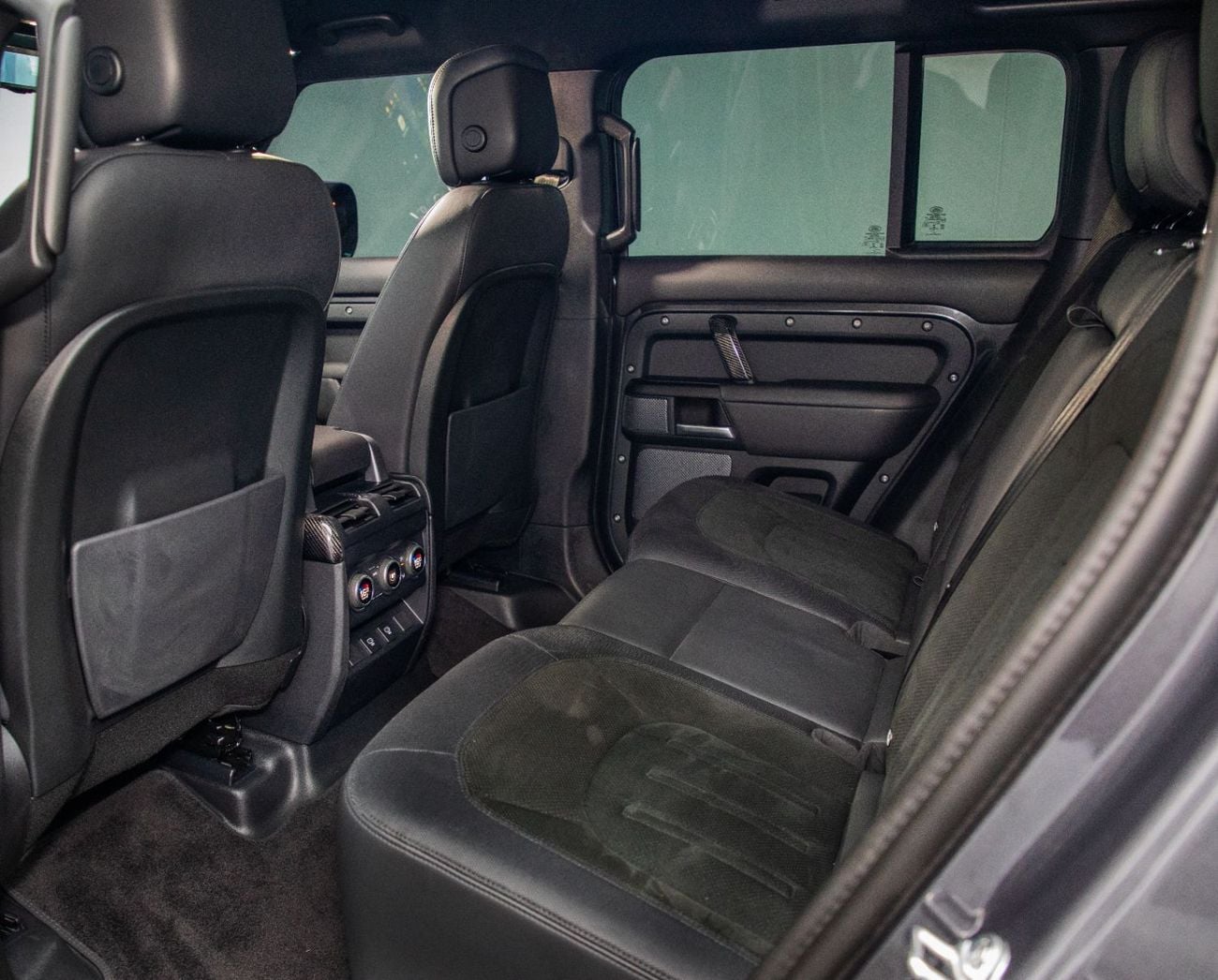 Land Rover Defender 110 525 EDITION