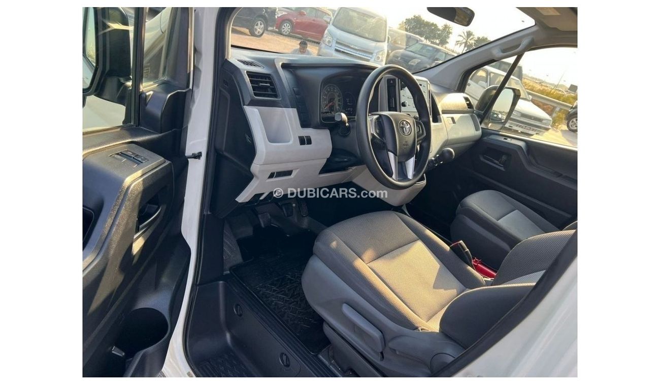 Toyota Hiace 2020 Toyota Hiace 3.5L V6 - Patrol - Manual - 13 Seater - GCC Specs