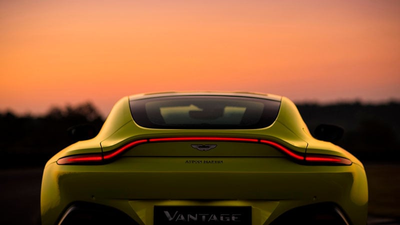 Aston Martin Vantage exterior - Rer