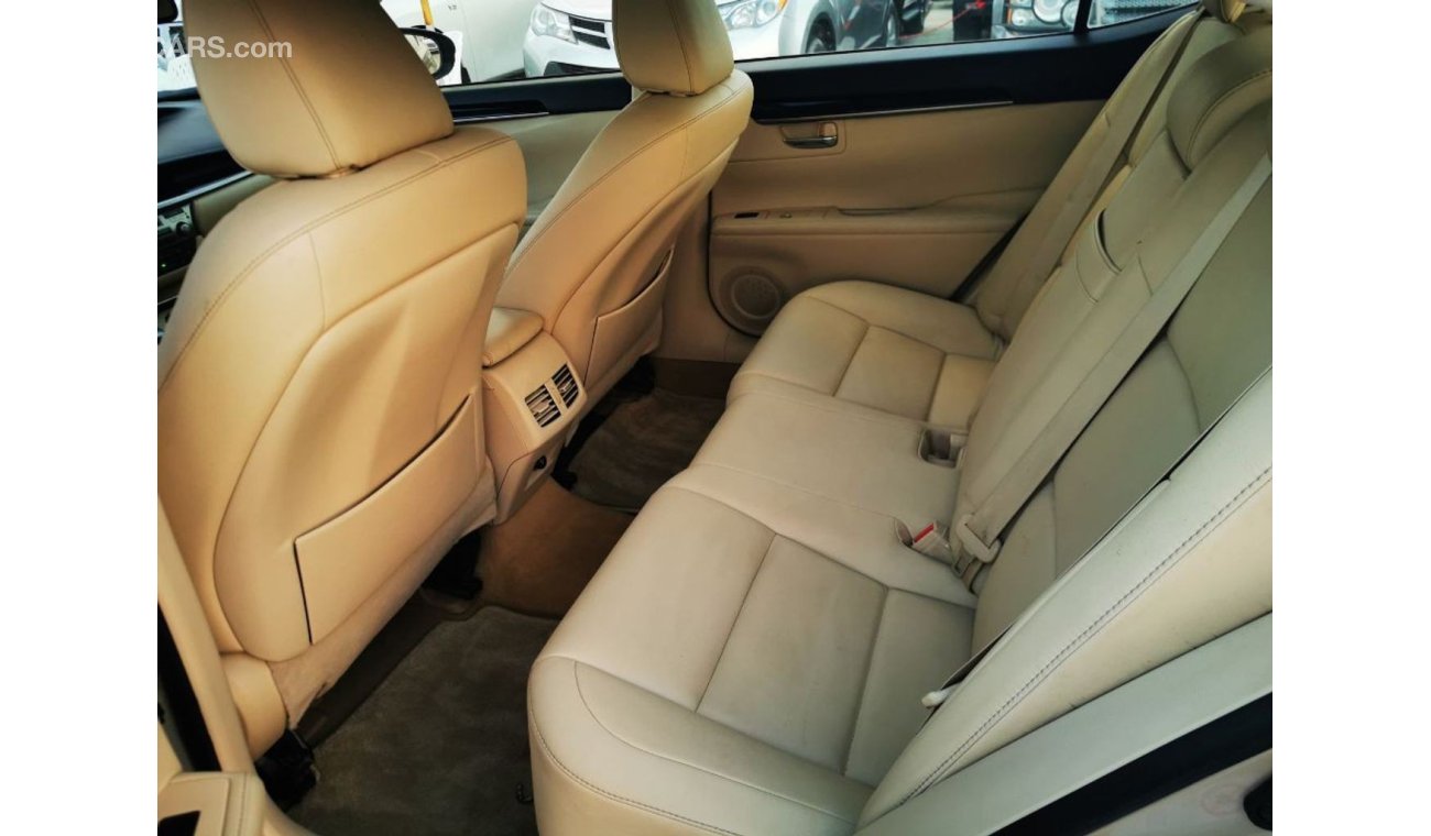 Lexus ES350 2014 g cc full options good condition