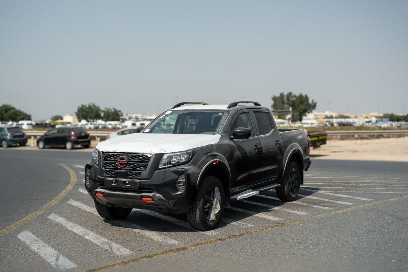 نيسان نافارا PRO-4X Off-Road | 2.5L Diesel 4WD A/T (Only For Export)
