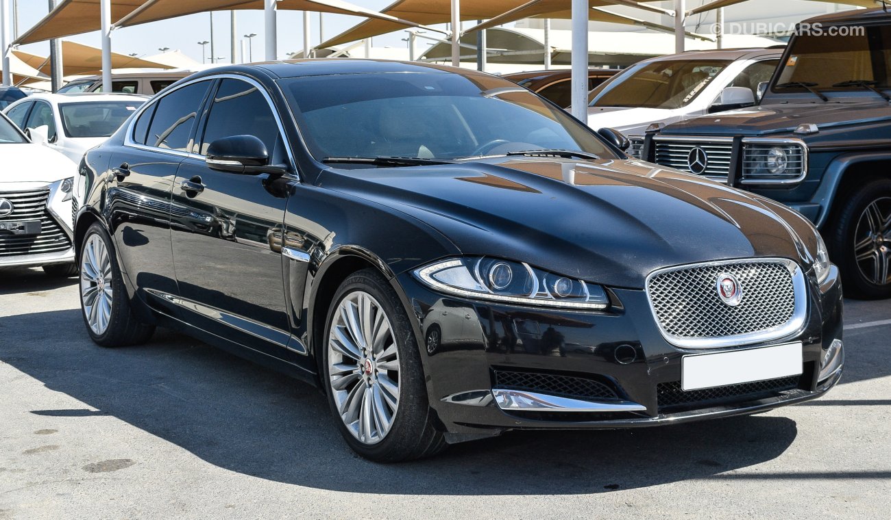 Jaguar XF