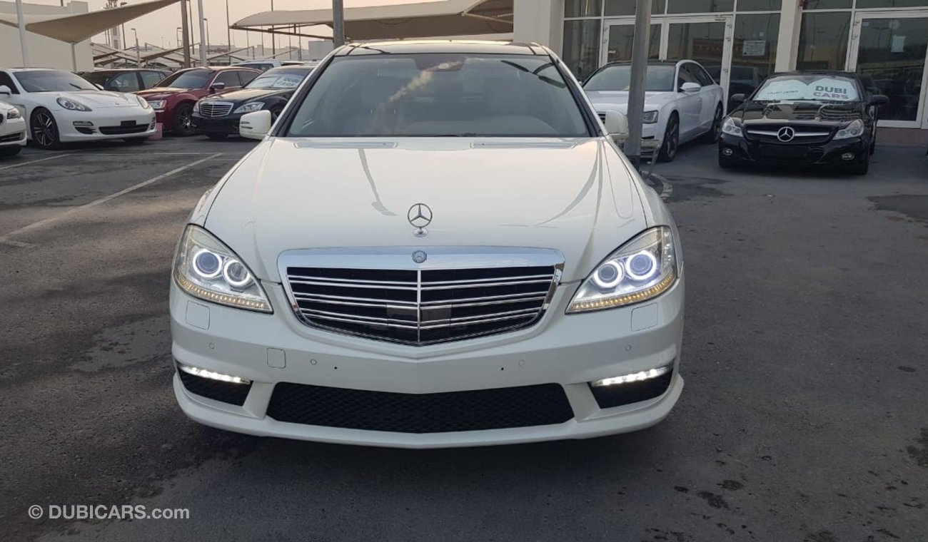 Mercedes-Benz S 63 AMG Mercedes benz S350 model 2011 GCC car prefect condition full option low mileage