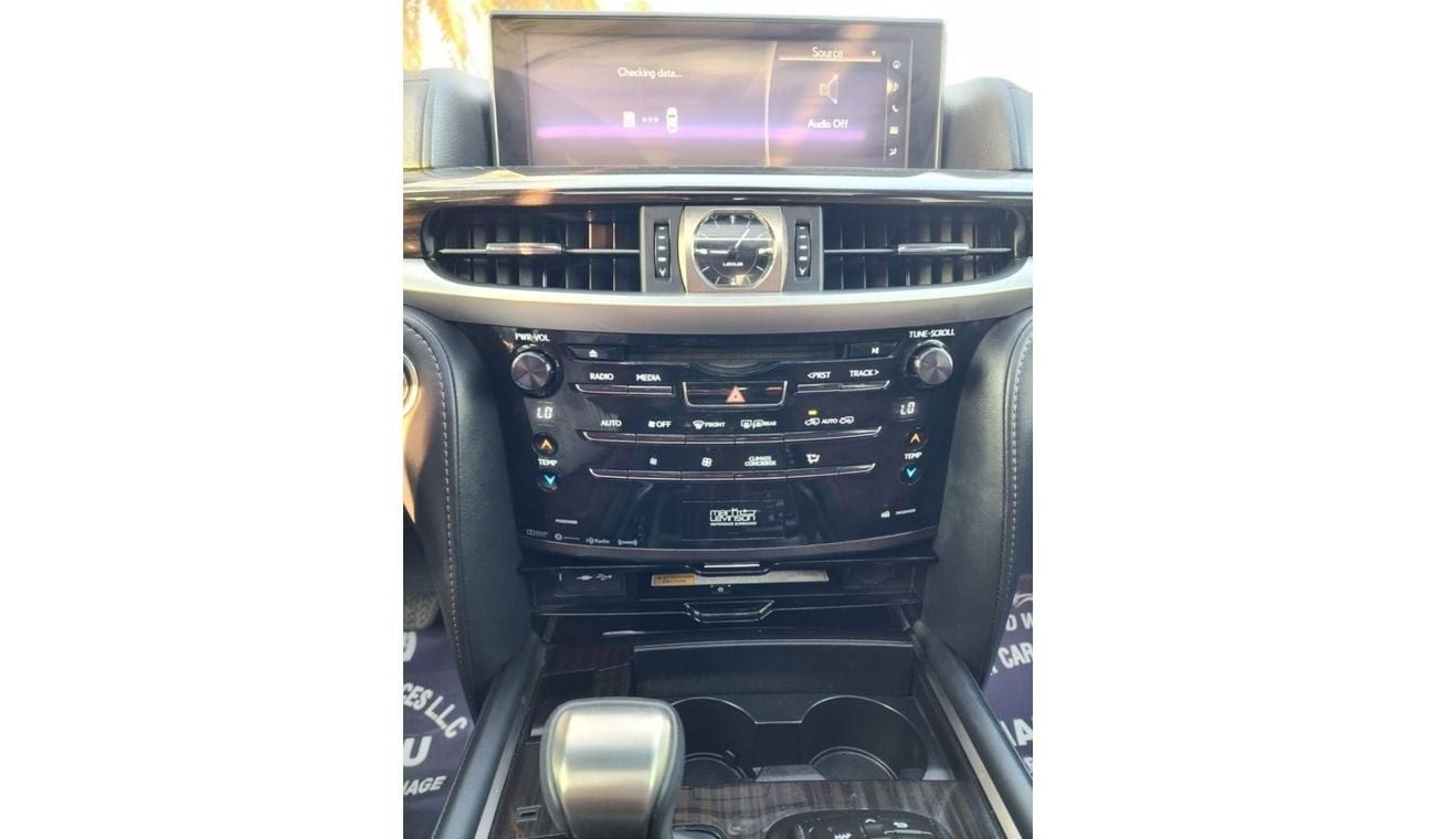 لكزس LX 570 Full option UAE PASS