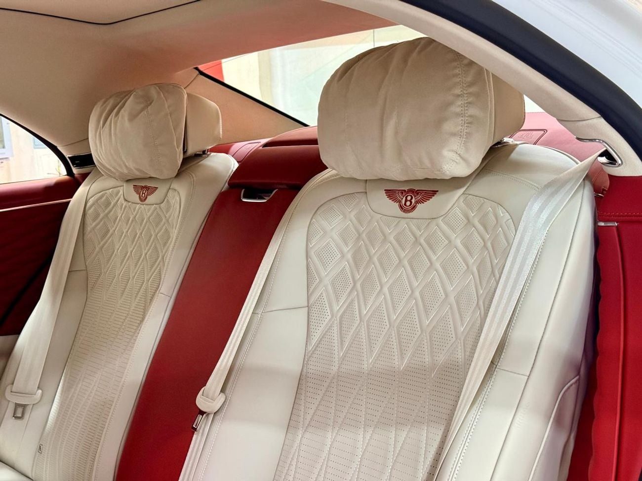 بنتلي فلاينج سبور 4.0T V8