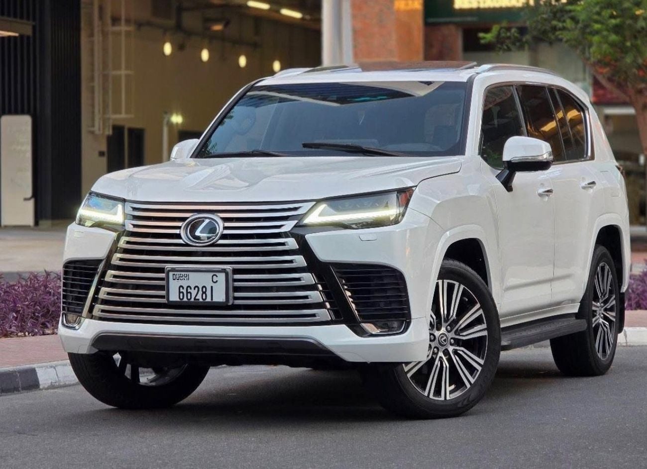 Lexus LX600 2023 MODEL SIGNATURE FULL OPTION VERY CLEAN AND PERFECT CONDITION