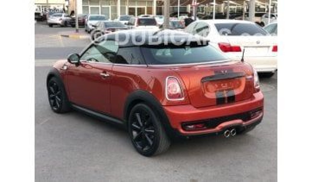 Mini Cooper Coupé Mini Cooper S Coupe 2014 model, excellent condition inside and out, full specifications, leather sea