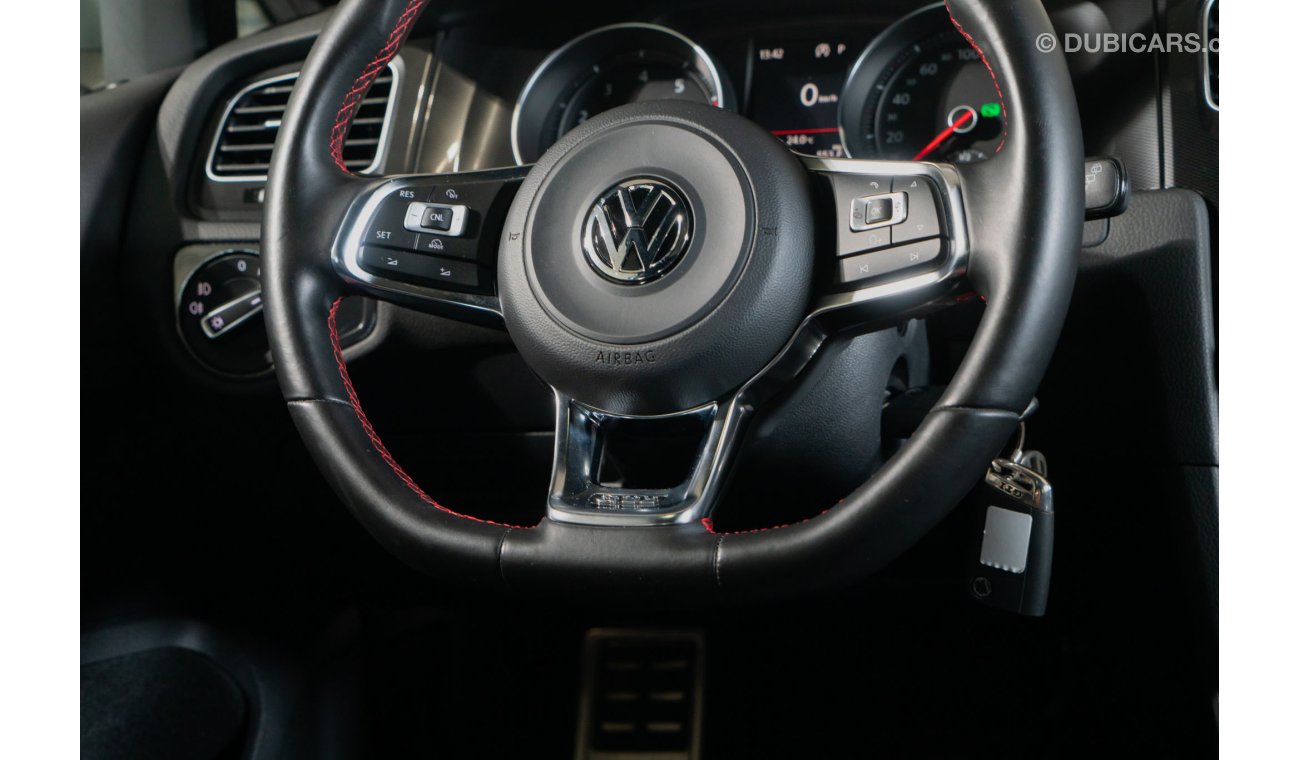 Volkswagen Golf 2017 Volkswagen Golf GTI / Full Volkswagen Service History & 5 Year Volkswagen Warranty