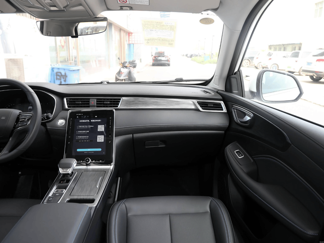 رووي RX5 ROEWE RX5 PLUS 2025 1.5A/T(MG RX5 CHINA VERSION)