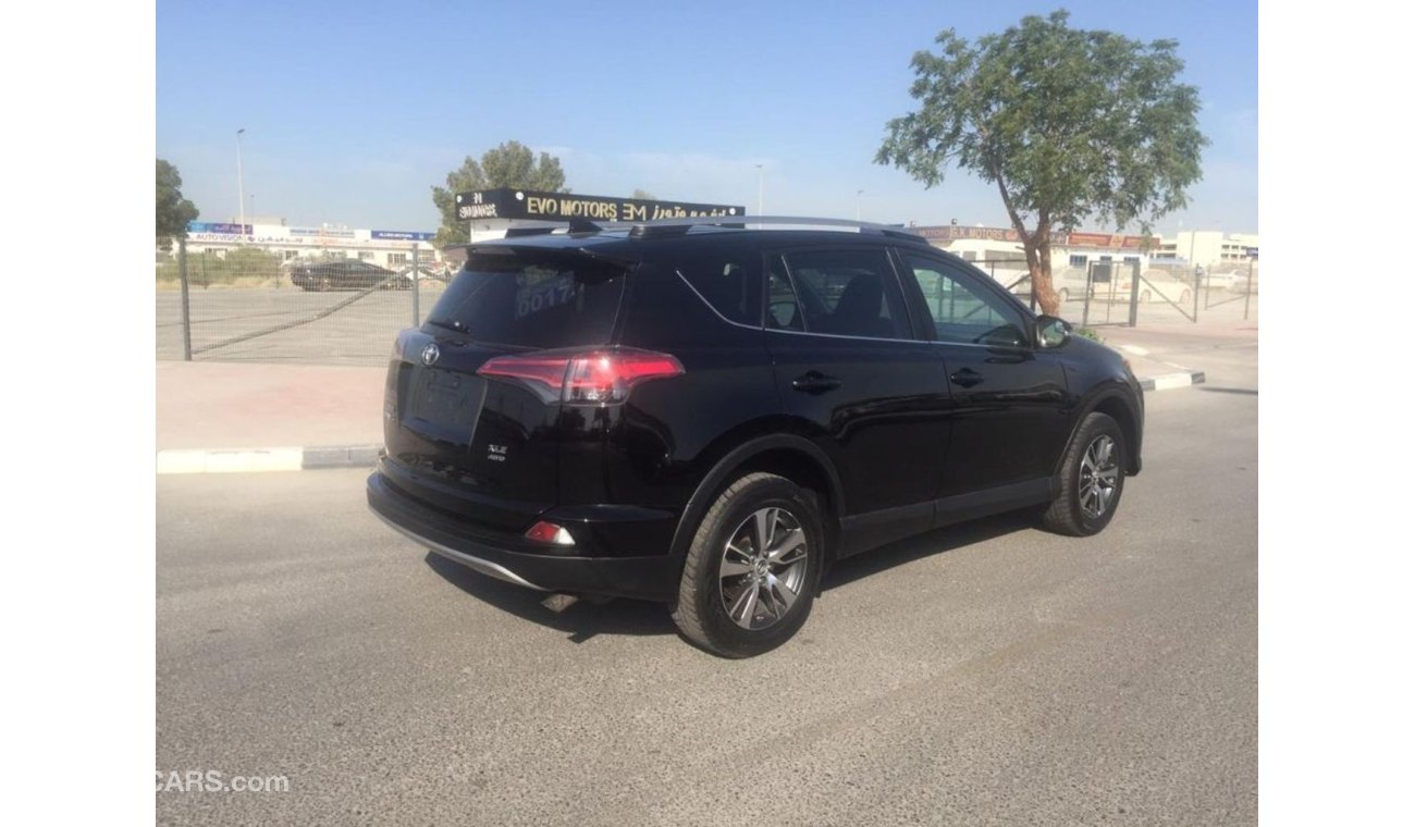 تويوتا راف ٤ TOYOTA RAV4 FULL OPTION