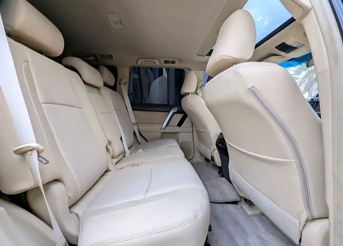 تويوتا برادو TXL 4.0L (7 Seater)