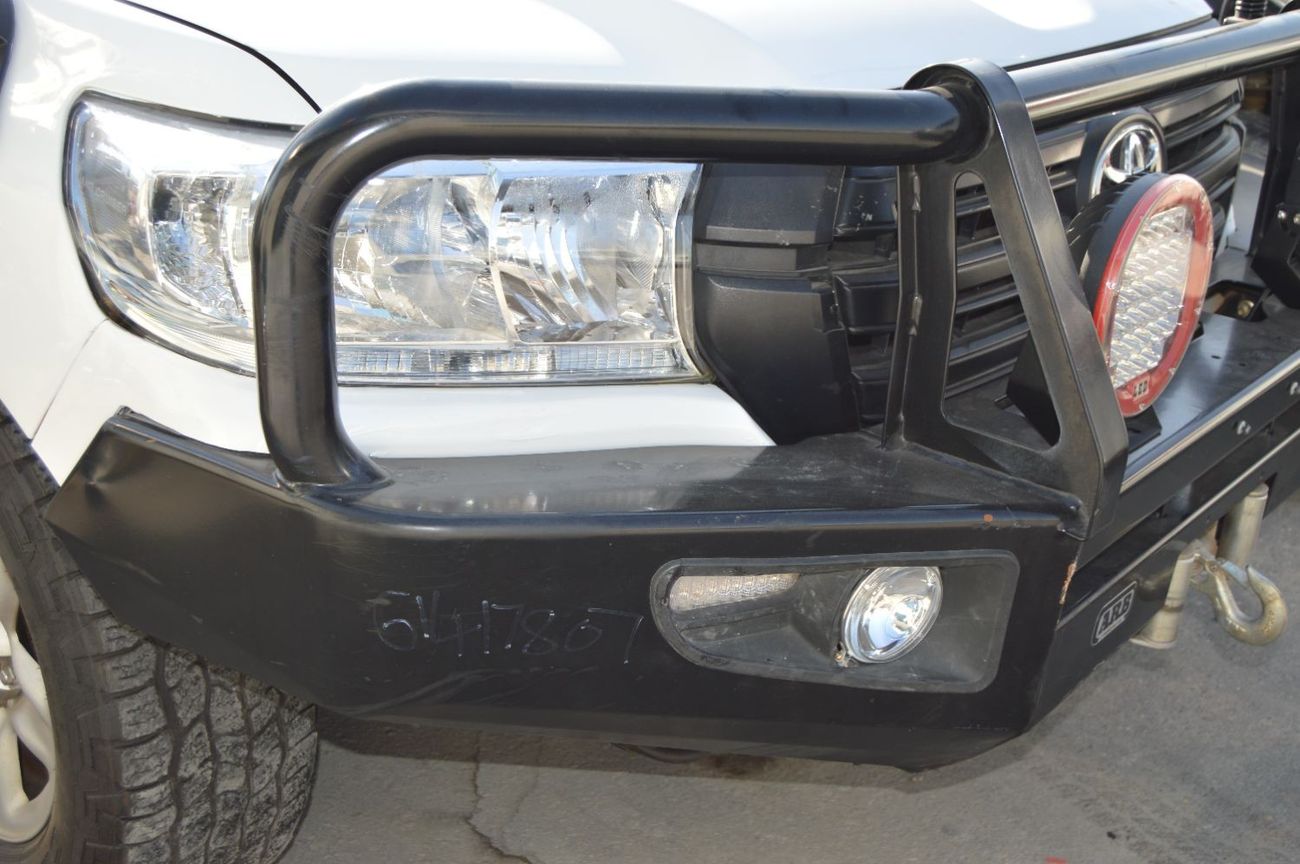 تويوتا لاند كروزر GX