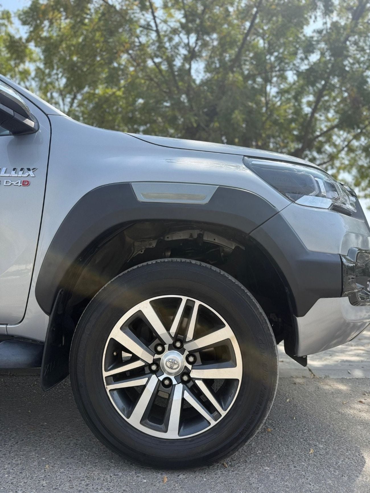 Toyota Hilux DLS SR5
