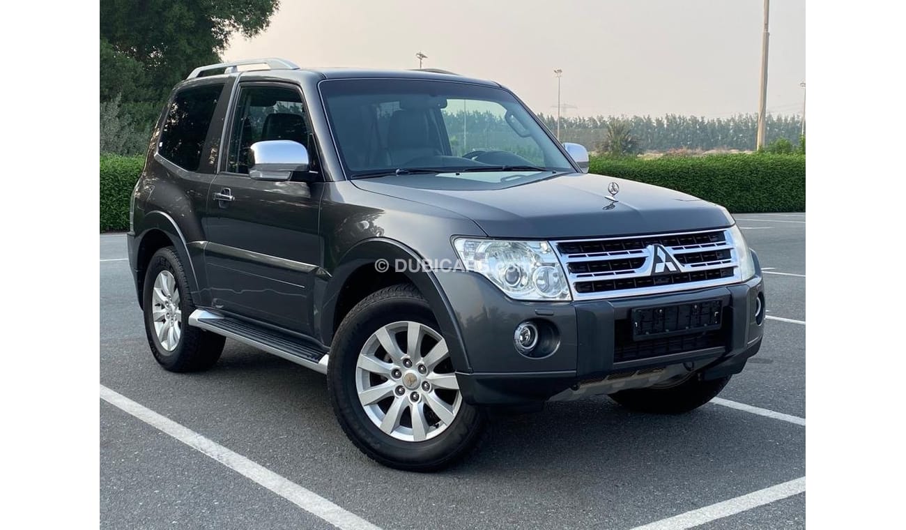 Mitsubishi Pajero Mitsubishi Pajero GLS 2011 V6 3.8L Full Option - Perfect Condition