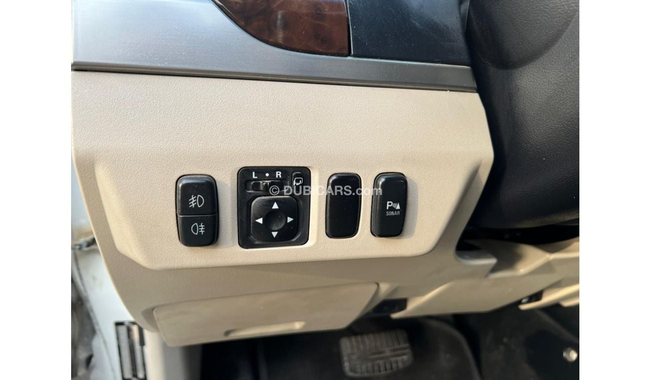 ميتسوبيشي باجيرو GLS Std MITSUBISHI PAJERO GLS 2012 V6 3.5 FULL OPTION PERFECT CONDITION