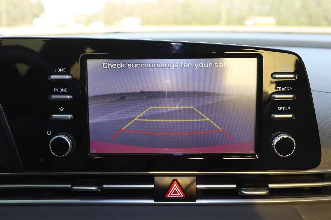 Hyundai Elantra Comfort 1.6L 2021 Hyundai Elantra CC model2022, accident-free, in excellent condition with 74,000 KM