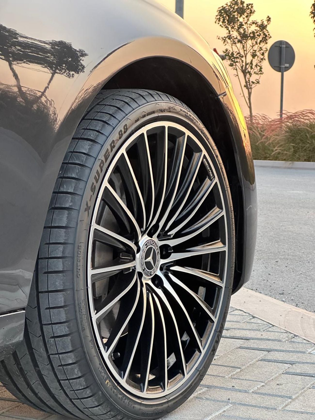 Mercedes Benz E300 AMG