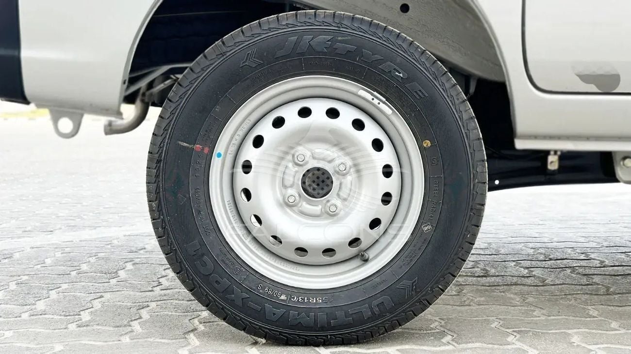 Suzuki EECO SUZUKI EECO 1197 cc K12N  7 STR MT