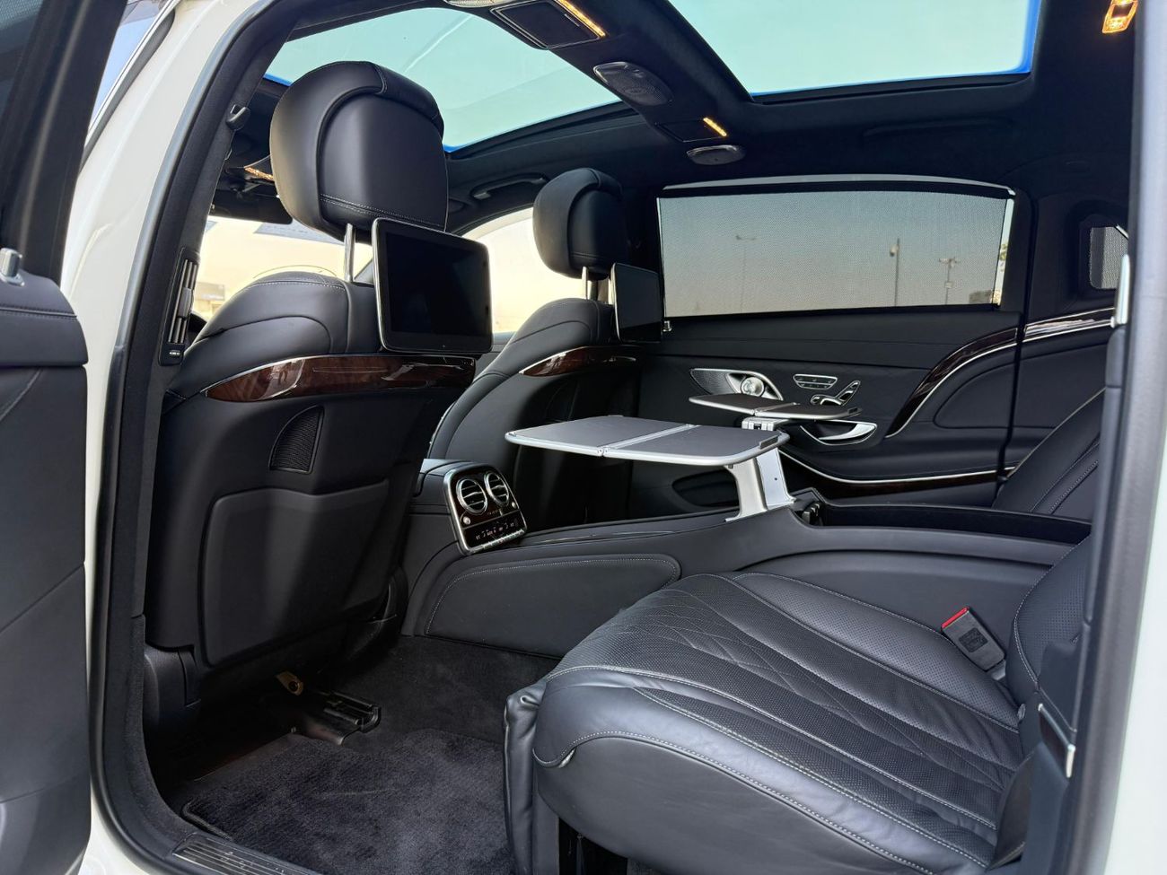 Mercedes Maybach S560 Maybach