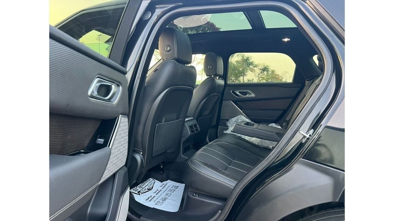 Land Rover Range Rover Velar 2023 Land rover Range rover velar // 2.0L -V4 // Panoramic // with Low Mileage 190 only-
