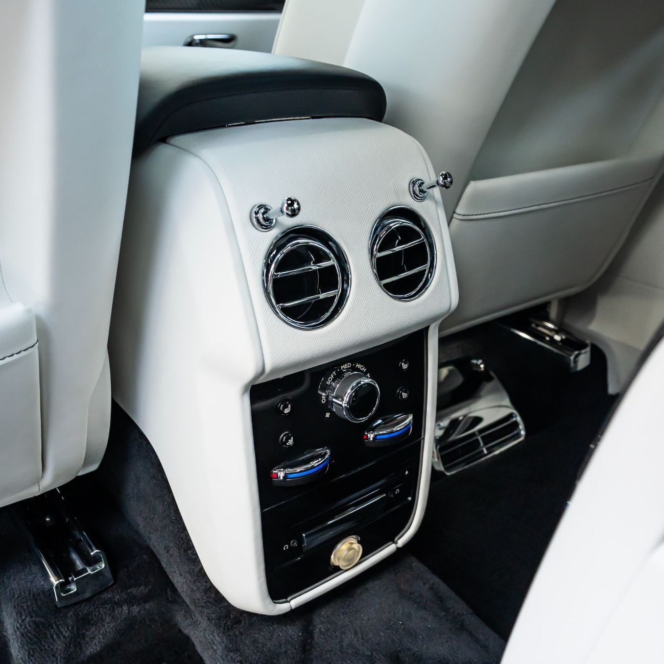 Rolls Royce Cullinan BLACK BADGE
