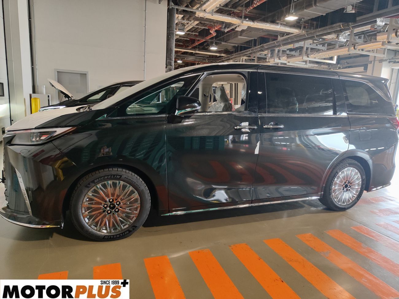 Lexus LM 350h Hybrid 7 Seater 2025 Model - Ready Stock!