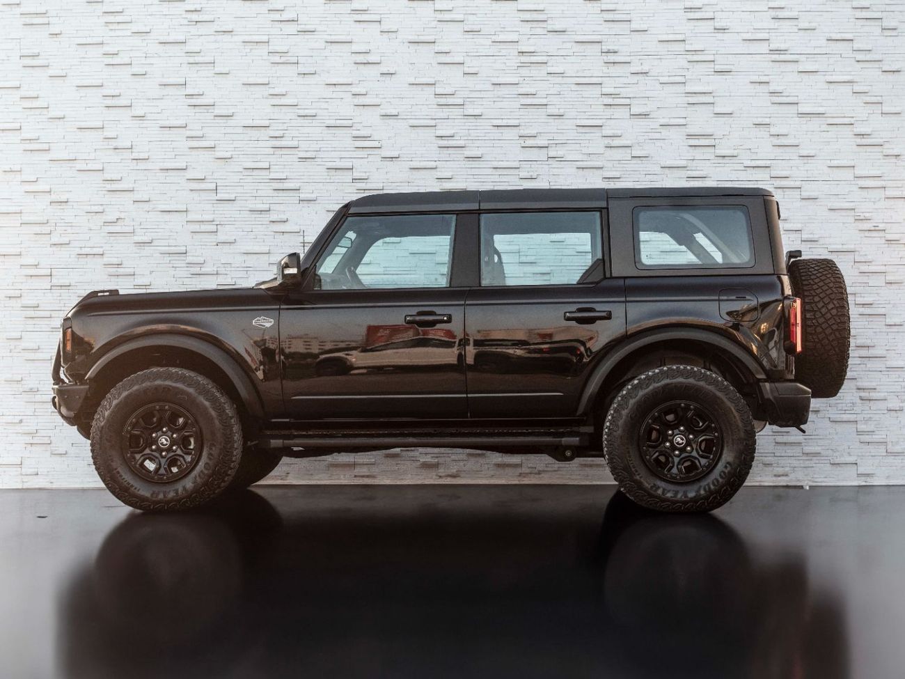 فورد برونكو Wildtrak 2.7L (5 Seater)