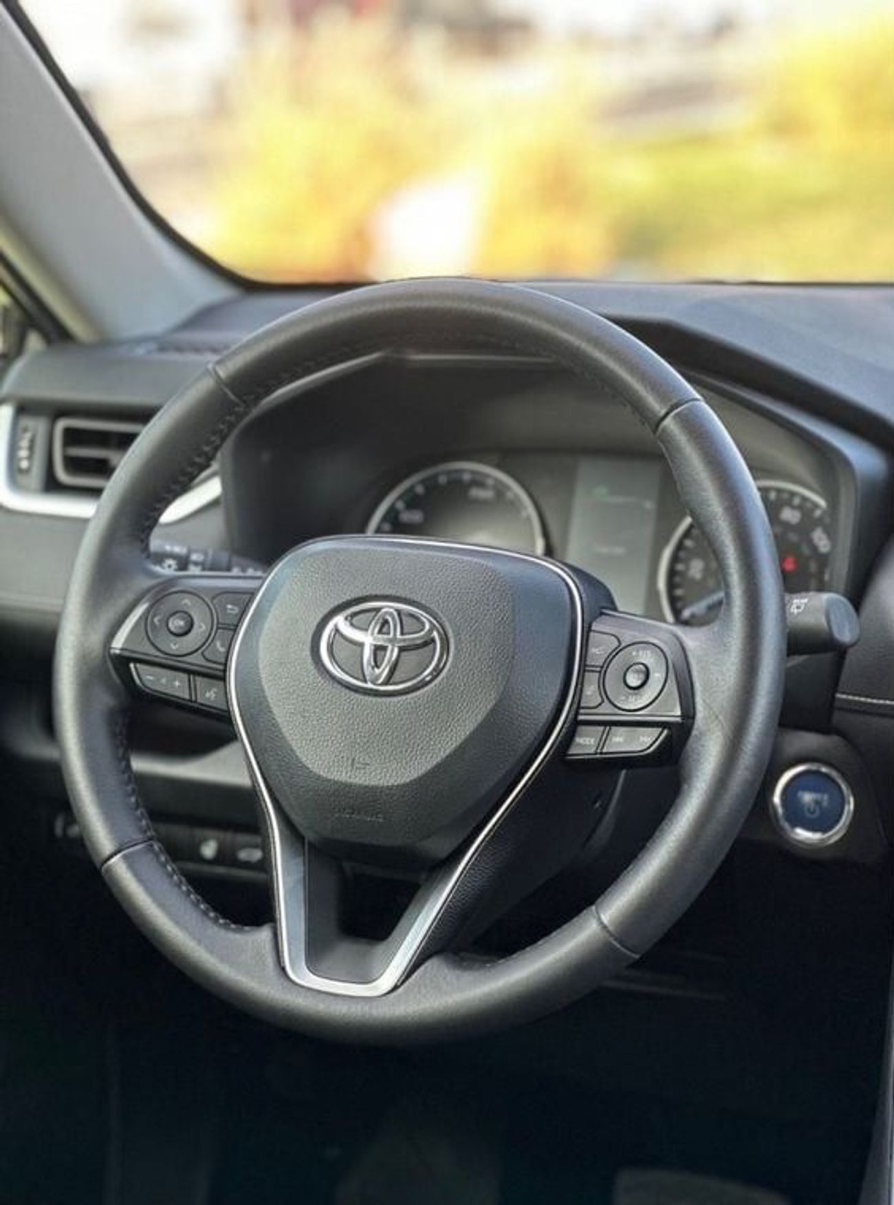 تويوتا راف ٤ Hybrid XLE 2.5L premium Full Option