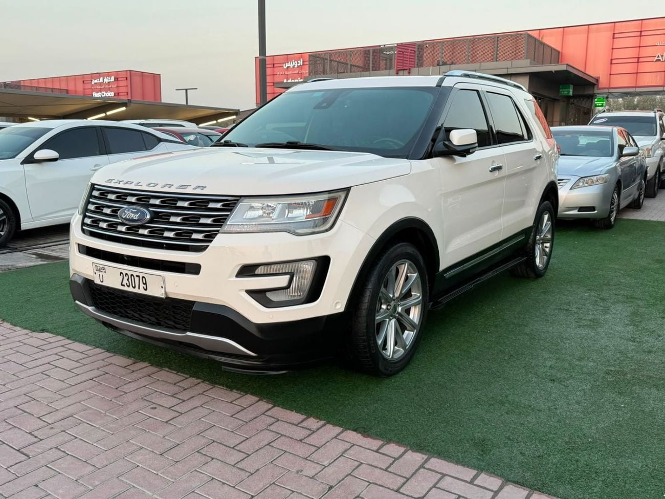 فورد إكسبلورر راما 7 مقاعد ج4x4فول بانو