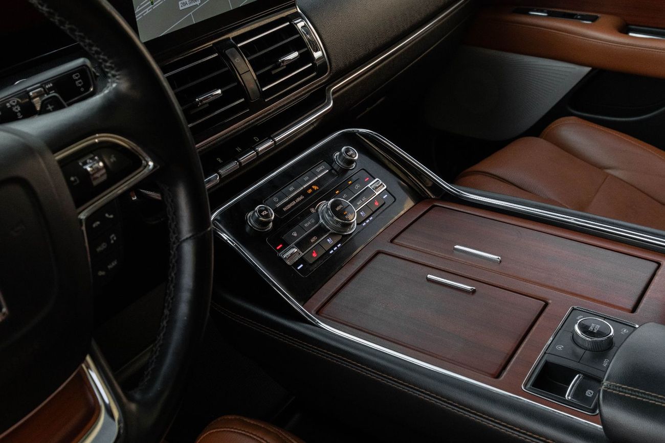 Lincoln Navigator Reserve II | 3,232 P.M | 0% Downpayment | WARRANTY 2026!