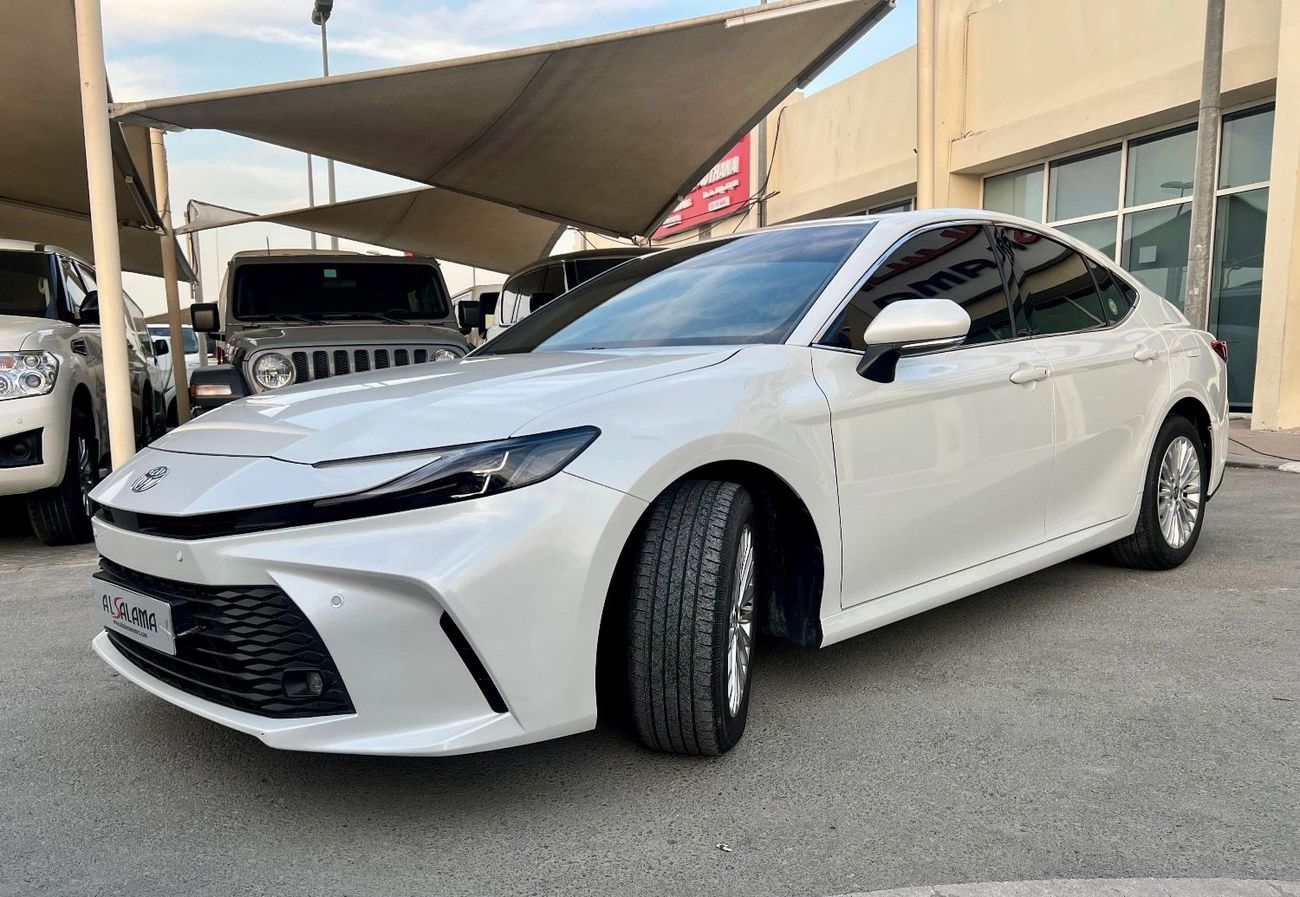 تويوتا كامري GLE 2.5L
