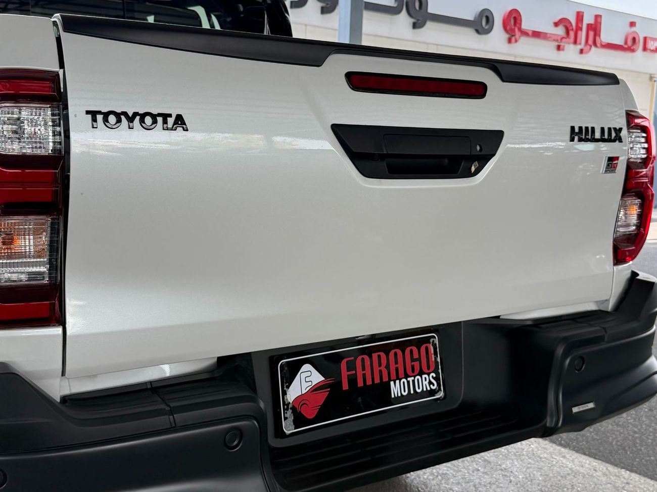 Toyota Hilux GR-SPORT 4.0 V6 **EXPORT ONLY**التصدير فقط خارج الخليج***