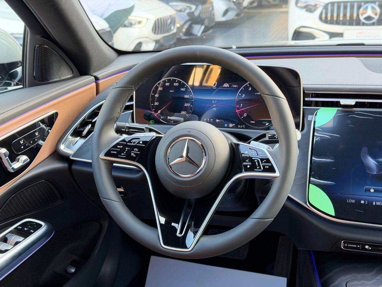 Mercedes-Benz E200 2.0L