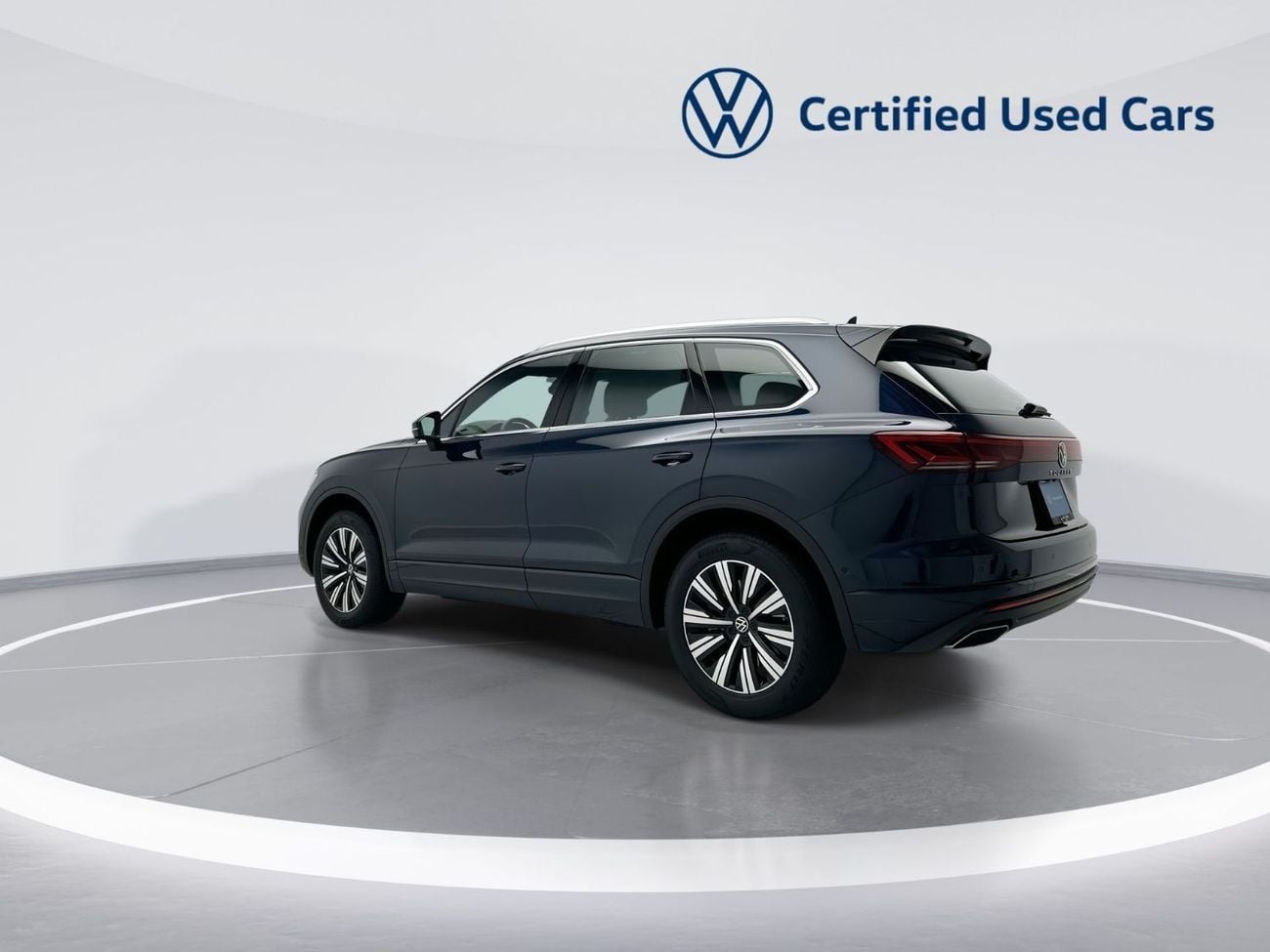 Volkswagen Touareg 3.0T TL (340 HP) Touareg Elegance + Tirano (Ref#21179) / WAS 229,900 AED - NOW 199,900 AED